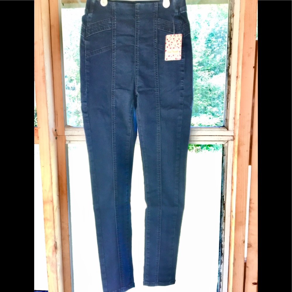 NWT Free People Feel Alright Stretch Skinny Jeans